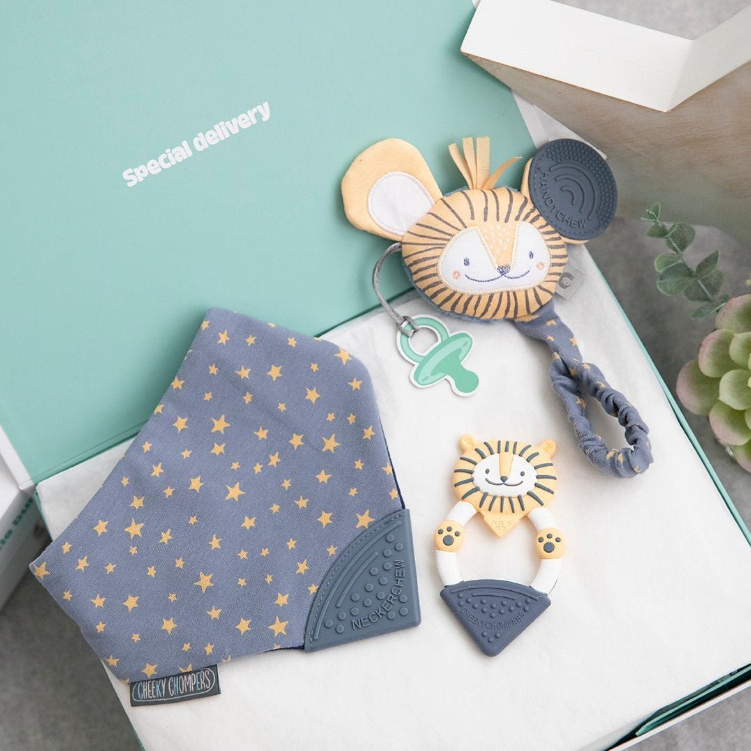 Bertie The Lion Teething Baby Gift Set - Cheeky Chompers